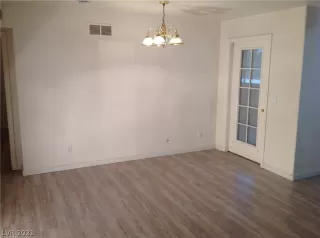 Photo #4: 2269002 Listing 