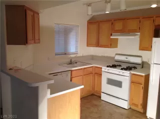 Photo #6: 2269002 Listing 