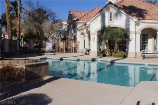 Photo #2: 2269005 Listing 