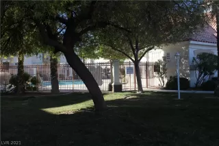 Photo #4: 2269005 Listing 