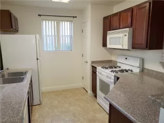 Photo #2: 2269015 Listing