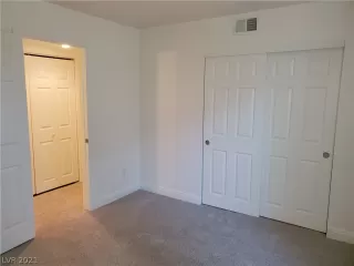 Photo #6: 2269015 Listing