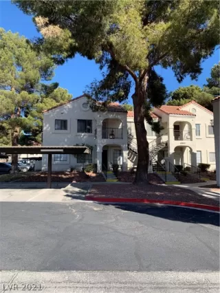 Photo #1: 2269036 Listing