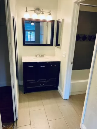 Photo #6: 2269036 Listing