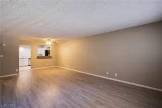 Photo #1: 2269039 Listing 