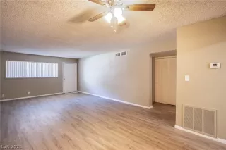 Photo #4: 2269039 Listing 