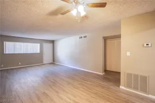 Photo #5: 2269039 Listing 