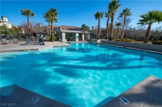 Photo #2: 2269045 Listing