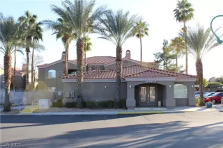 Photo #1: 2269053 Listing 
