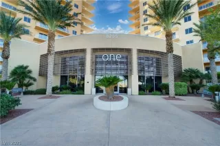 Photo #2: 2269142 Listing