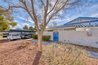 Photo #1: 2269205 Listing