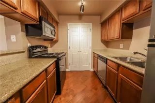 Photo #5: 2269211 Listing 