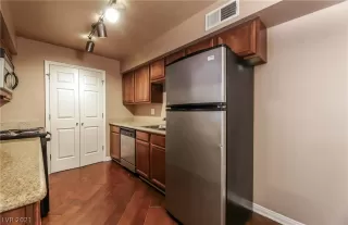 Photo #6: 2269211 Listing 