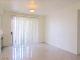 Photo #2: 2269278 Listing 