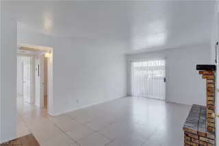 Photo #3: 2269310 Listing 