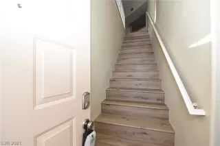 Photo #1: 2269357 Listing 