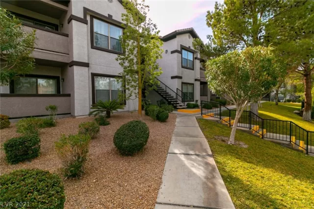 MLS: 2269381 Condo For Sale