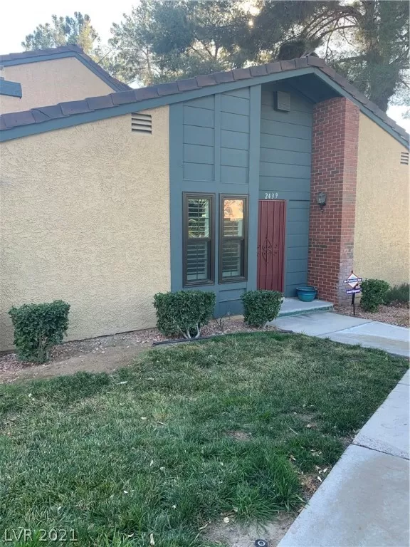 MLS: 2269402 Condo For Sale