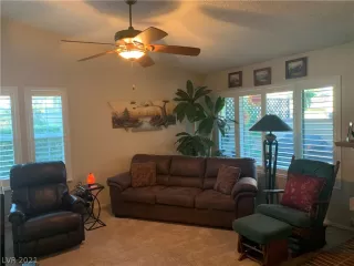 Photo #3: 2269402 Listing 