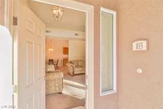 Photo #6: 2269409 Listing