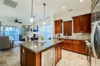 Photo #5: 2269449 Listing 