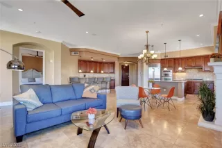 Photo #2: 2269467 Listing 