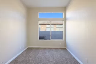 Photo #4: 2269482 Listing