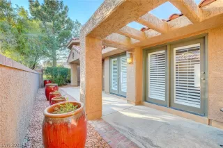 Photo #1: 2269497 Listing 