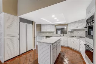 Photo #4: 2269497 Listing 