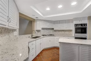 Photo #6: 2269497 Listing 