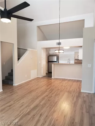 Photo #6: 2269543 Listing 