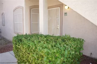 Photo #1: 2269546 Listing