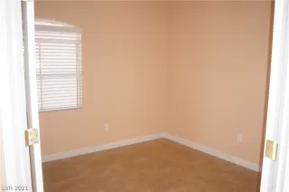 Photo #6: 2269546 Listing