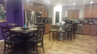 Photo #5: 2269589 Listing 