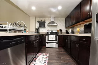 Photo #1: 2269630 Listing