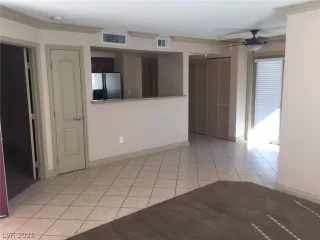 Photo #5: 2269639 Listing 