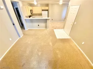 Photo #2: 2269642 Listing