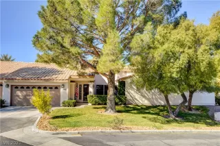 Photo #1: 2269673 Listing