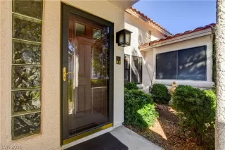 Photo #3: 2269673 Listing