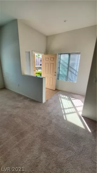 Photo #2: 2269703 Listing