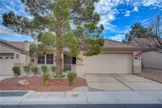 Photo #1: 2269733 Listing