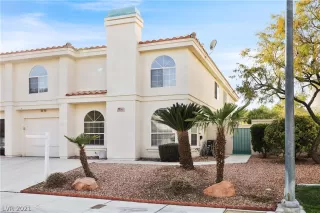 Photo #1: 2269776 Listing