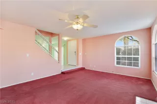 Photo #4: 2269776 Listing