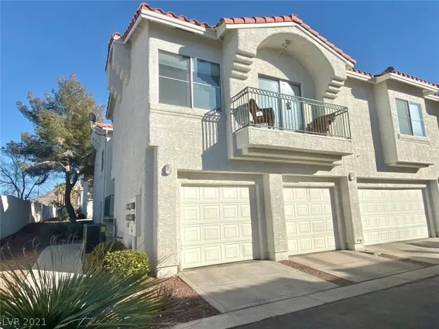 MLS: 2269785 Condo For Sale