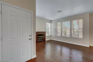 Photo #2: 2269869 Listing 