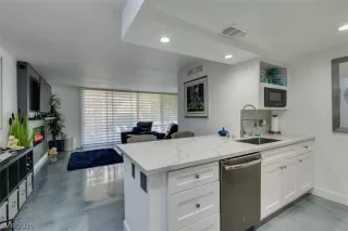 Photo #1: 2269871 Listing 