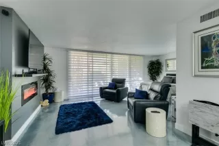 Photo #2: 2269871 Listing 