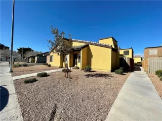 Photo #1: 2269875 Listing 