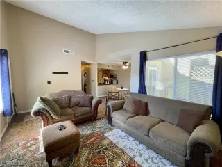 Photo #5: 2269875 Listing 