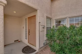 Photo #3: 2269889 Listing